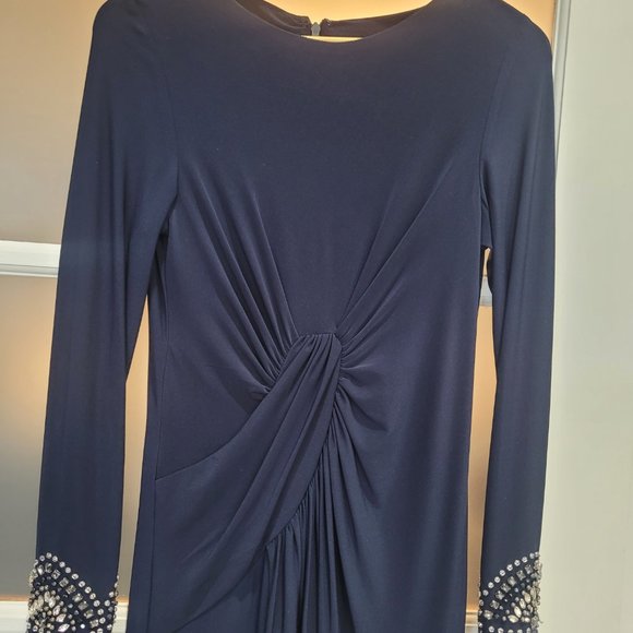 Elegant and Classy evening dress - Picture 2 of 4